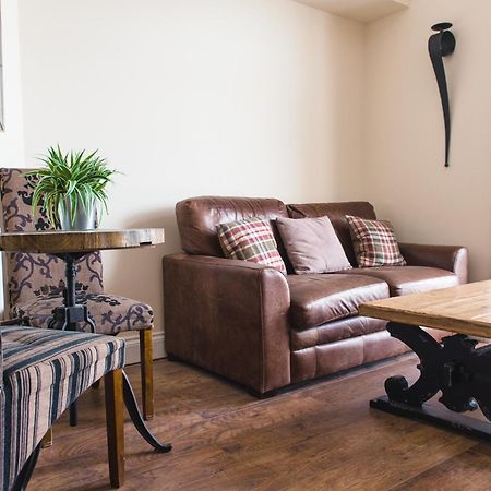 Romneys Apartments & Suites Kendal Quarto foto